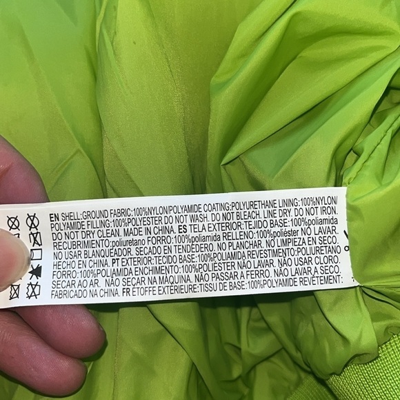 Forever 21 women’s pistachio puffer jacket Size medium - Picture 7 of 10